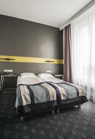 Фото номера Апартаменты Отель Hotel Europa Starachowice г. Стараховице 2